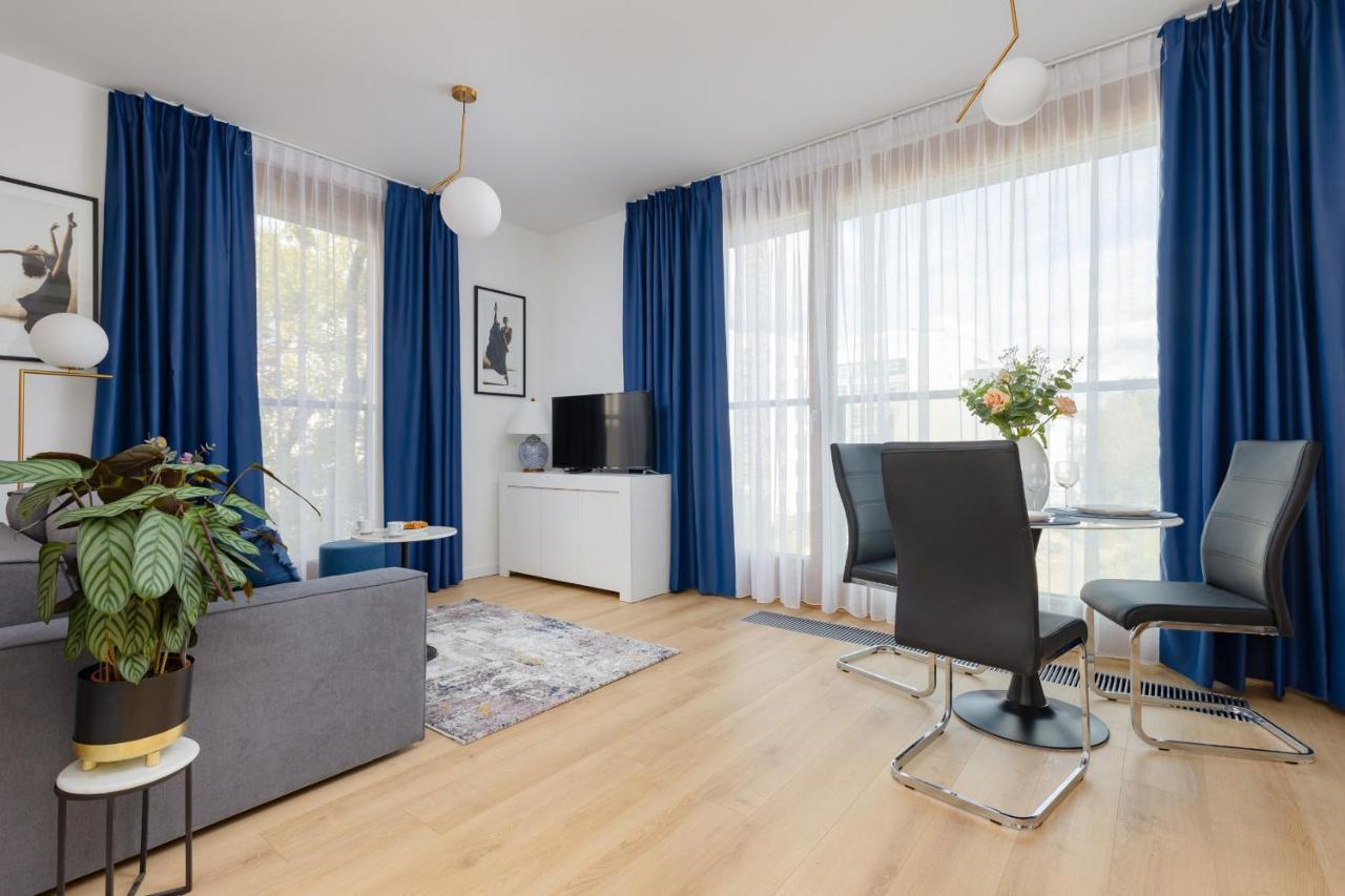 Warszawa Srodmiescie Bonifraterska Apartments By Noclegi Renters Luaran gambar
