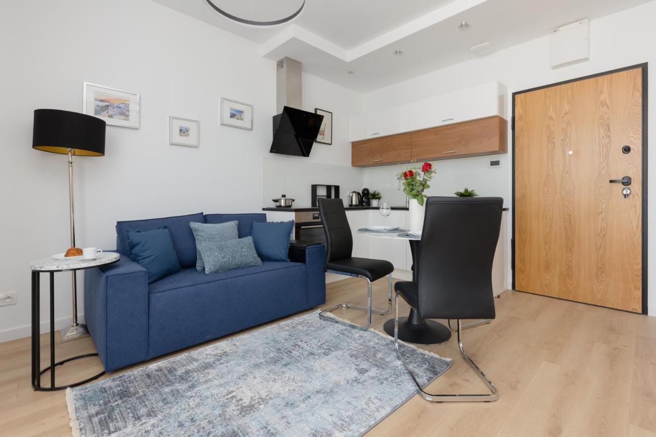 Warszawa Srodmiescie Bonifraterska Apartments By Noclegi Renters Luaran gambar